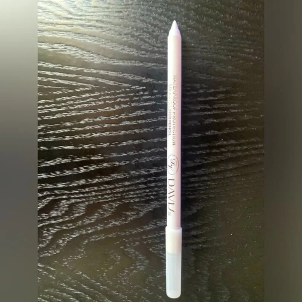Creamy White Eyeliner Pencil - NEW